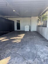 16700 NW 72nd Ct in Hialeah, FL - Building Photo - Building Photo
