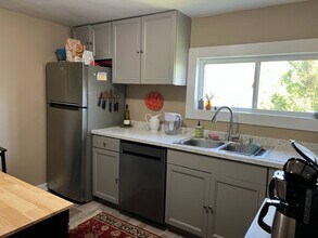 208 N Lewis St in Lexington, VA - Building Photo - Building Photo