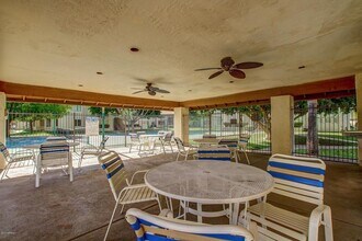 2146 West Isabella #254, Unit Isabella Ave Condo in Dobson Villas in Mesa, AZ - Foto de edificio - Building Photo