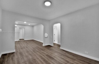 547 NW 49th St in Miami, FL - Building Photo - Building Photo