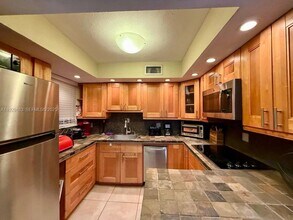 910 Michigan Ave in Miami Beach, FL - Building Photo - Building Photo