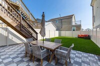 215 Webster Ave photo'