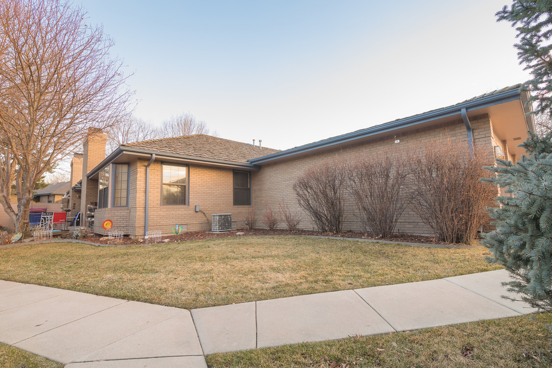 1016 49th Avenue Ct in Greeley, CO - Building Photo