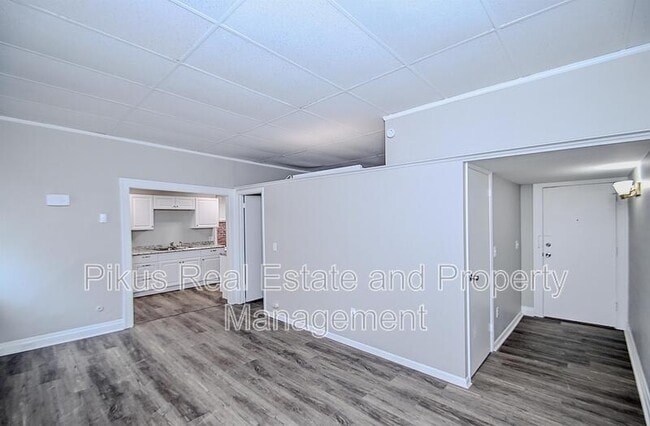 111 Lincoln Way W in Massillon, OH - Building Photo - Building Photo