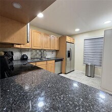 4028 SW 67th Ter in Davie, FL - Building Photo - Building Photo