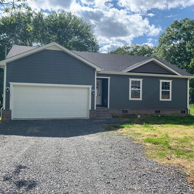 property at 1711 Ovoca Rd