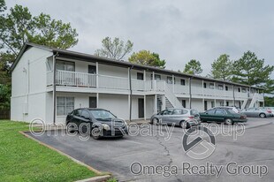 3328 Meridian St N in Huntsville, AL - Building Photo