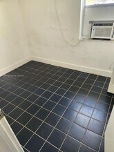 10 NW 28th Way in Fort Lauderdale, FL - Building Photo - Building Photo