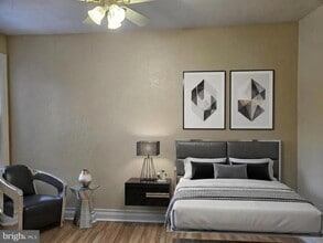 246 S St Clair St in Pittsburgh, PA - Foto de edificio - Building Photo