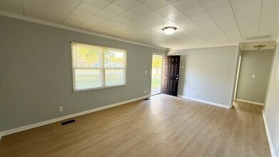 3902 N Mitthoefer Rd in Indianapolis, IN - Building Photo - Building Photo