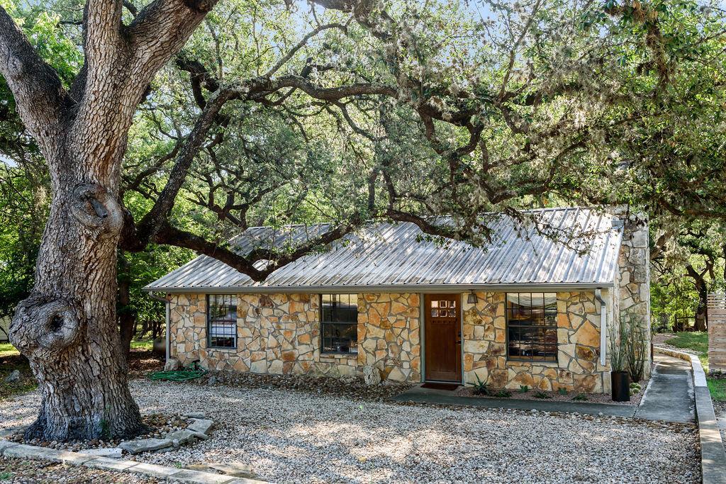 202 Leveritts Loop in Wimberley, TX - Building Photo