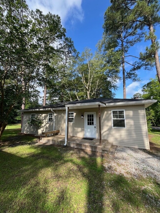 property at 216 Ridgewood Dr