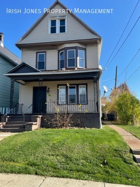 15 Grove St in Buffalo, NY - Foto de edificio