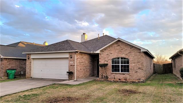 3408 Columbus St in Gainesville, TX - Building Photo - Building Photo