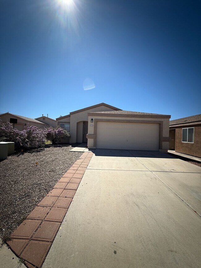 property at 7444 E Cross Ridge Pl