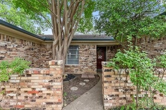 105 Wisteria Ct in Terrell, TX - Building Photo - Building Photo
