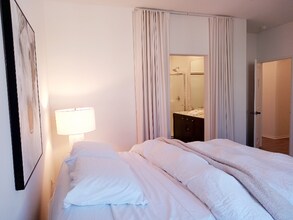 5644 Altamura Way in Fontana, CA - Building Photo - Building Photo