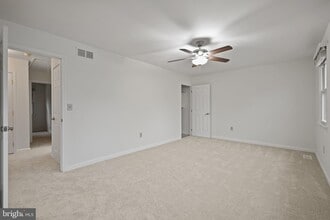 332 Charred Oak Ct in Annapolis, MD - Foto de edificio - Building Photo