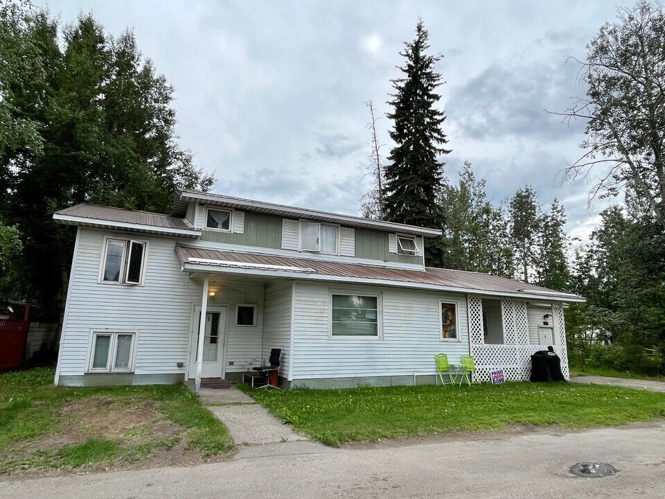 123 4th Ave-Unit -3-3 in Fairbanks, AK - Building Photo