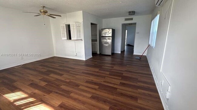 104 Easthampton E, Unit 104 in West Palm Beach, FL - Building Photo - Building Photo