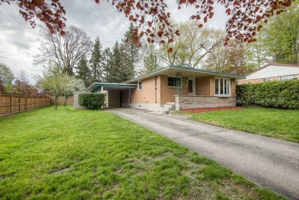 property at 25 Broadleaf Pl