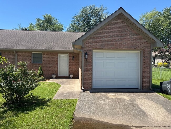 property at 3320 River Oaks Blvd