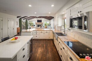 4713 Bedel St in Los Angeles, CA - Building Photo