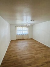 201 S Ruth Ave in Shawnee, OK - Building Photo - Building Photo