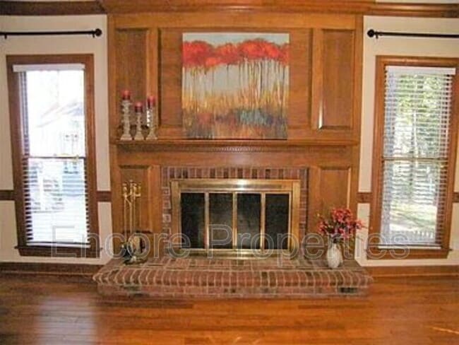 106 Whispering Pines Ct in Cary, NC - Building Photo - Building Photo