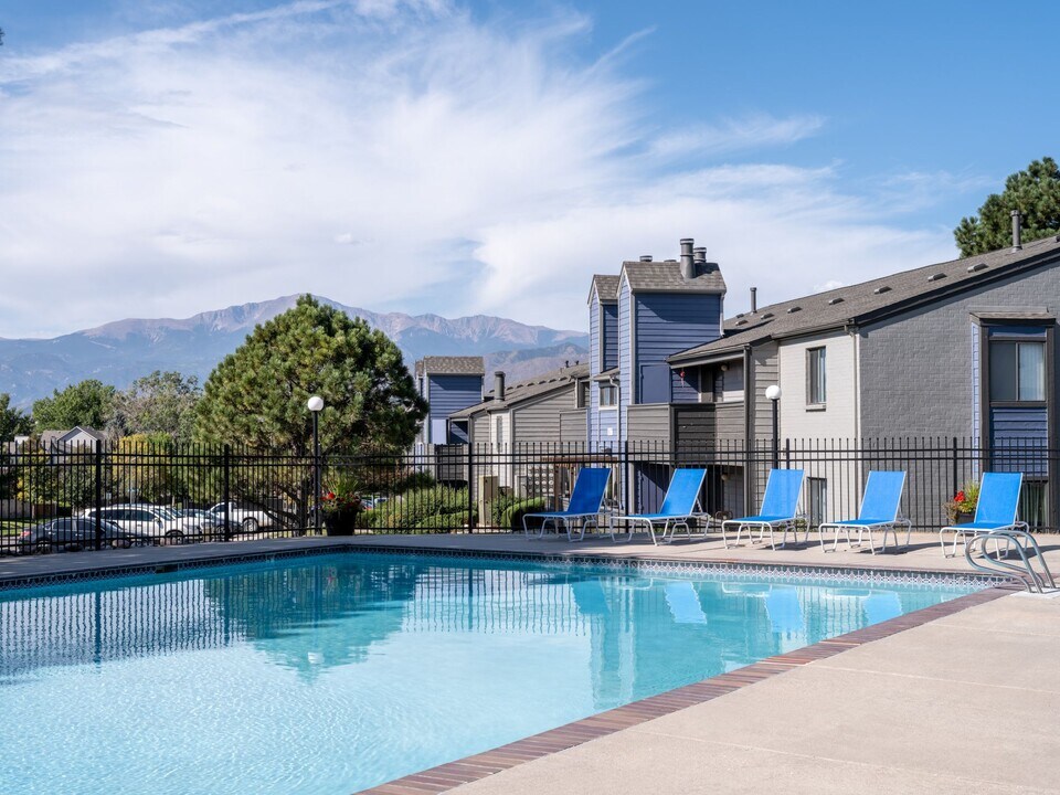 The Parc at Briargate in Colorado Springs, CO - Foto de edificio