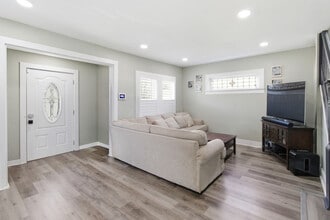 925 Plainfield Ave in Plainfield, NJ - Building Photo - Building Photo