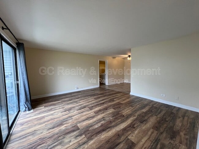 37 Tonset Ct in Schaumburg, IL - Building Photo - Building Photo