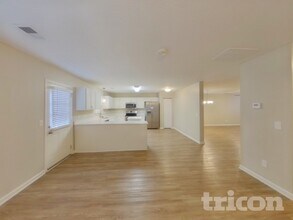 237 Tea Olive Ave in Lexington, SC - Foto de edificio - Building Photo