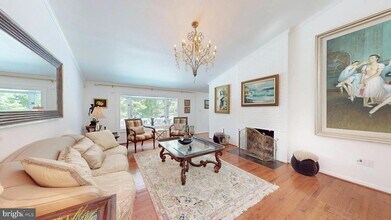 317 Springvale Rd in Great Falls, VA - Building Photo - Building Photo