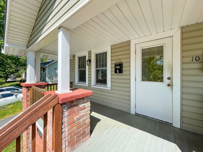 10 Latta St in Asheville, NC - Building Photo - Building Photo