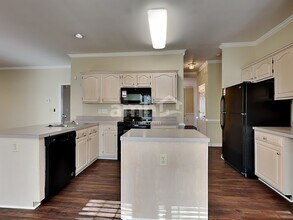 4605 Norsaw Ct in Greensboro, NC - Building Photo - Building Photo