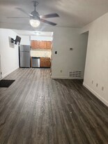 1231 Creve Coeur Crossing Ln in Chesterfield, MO - Building Photo