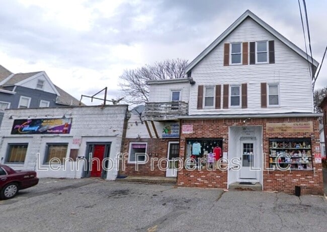 property at 105-105 Mammoth Rd