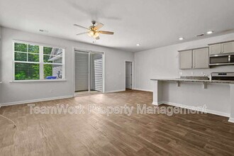 1875 Towne St in Johns Island, SC - Building Photo - Building Photo