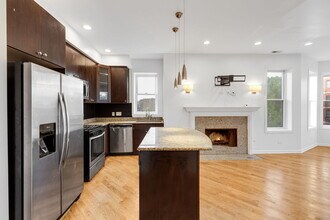 4800 S St Lawrence Ave in Chicago, IL - Building Photo - Building Photo