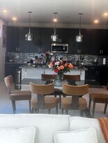 6913 Boulder View St in North Las Vegas, NV - Building Photo