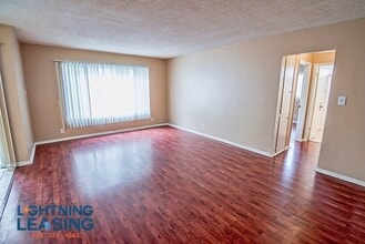 359 S Commonwealth Ave in Los Angeles, CA - Building Photo - Building Photo