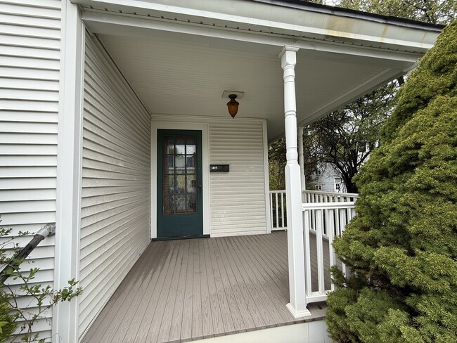 19 Platt St, Unit 19B in Winooski, VT - Building Photo - Building Photo