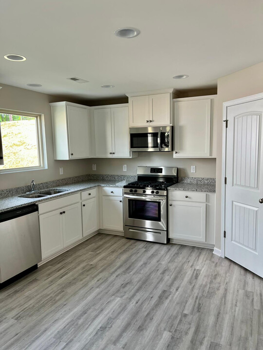 Room in House on Slippery Elm Dr in Raleigh, NC - Building Photo