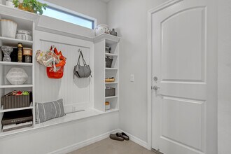 4740 Chantilly Rd in Wellington, FL - Building Photo - Building Photo