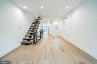 1309 S 32nd St in Philadelphia, PA - Building Photo - Building Photo