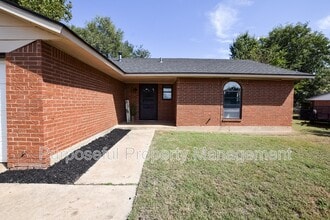 1208 Cathy Ln in Midwest City, OK - Building Photo - Building Photo