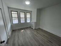 981 Carver St photo'