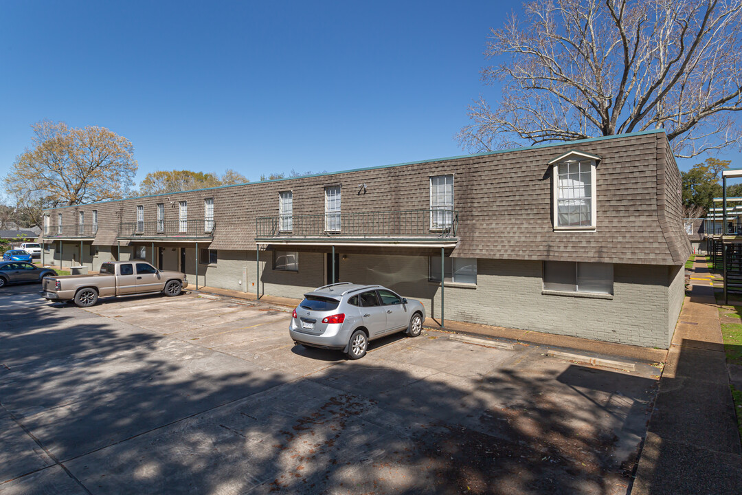 Holly Place in Lafayette, LA - Foto de edificio