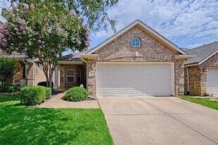 325 Perkins Dr in Argyle, TX - Building Photo